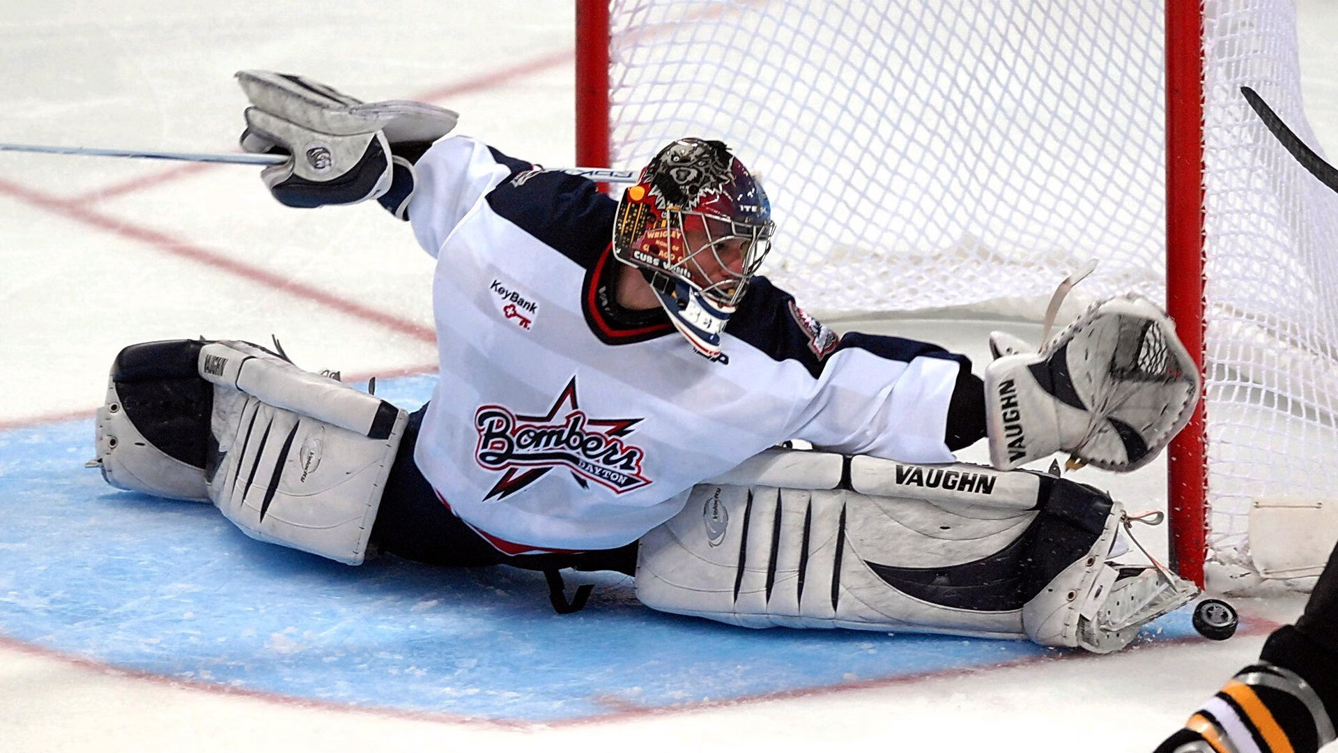 _城市灯光夜跑大会：在光影中奔跑生活_，灯光城市夜景